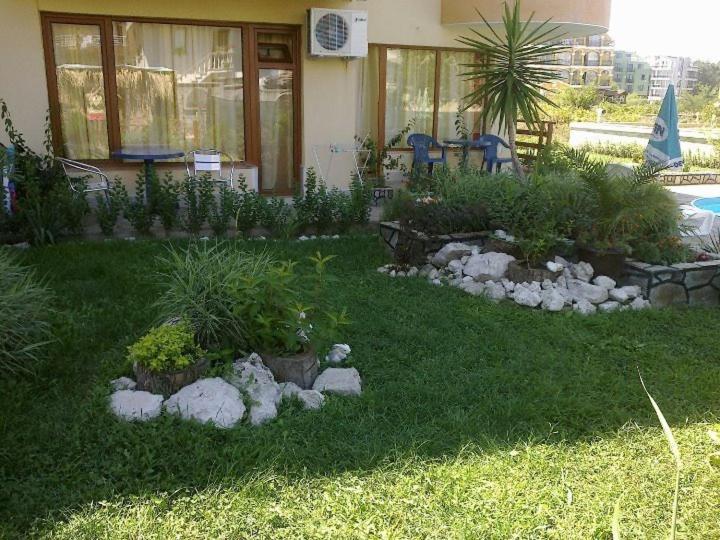 Семеен Хотел Атива - Family Hotel Ativa Lozenets Extérieur photo