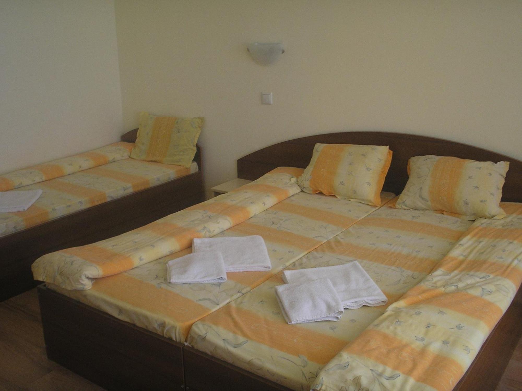 Семеен Хотел Атива - Family Hotel Ativa Lozenets Extérieur photo