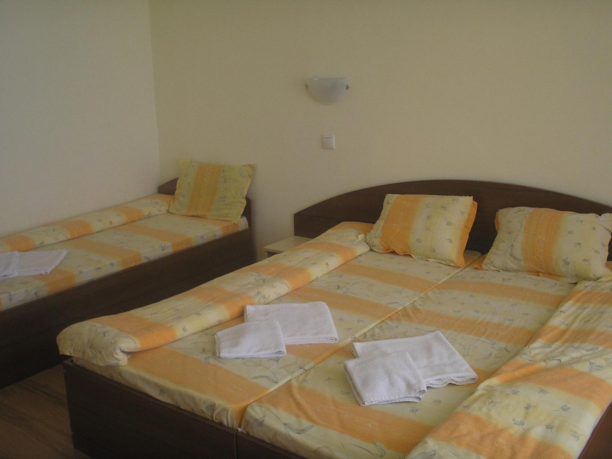 Семеен Хотел Атива - Family Hotel Ativa Lozenets Extérieur photo